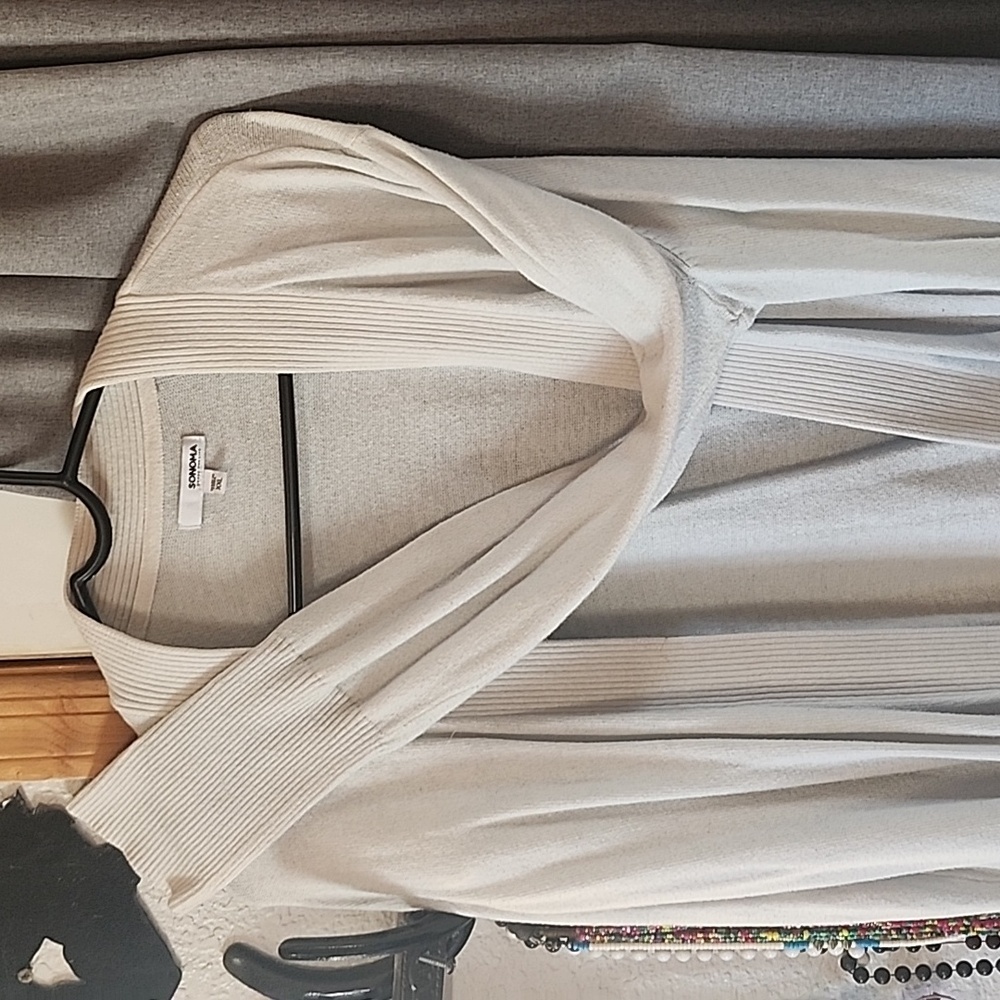 Cardigan - Picture 3 of 3